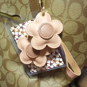 Coach Playing Card With Fashion Keychain